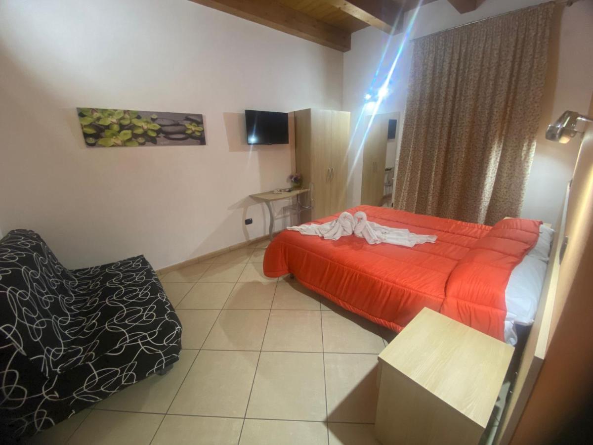 Hotel Mandanici :Borgo Marsalini Barcellona-Pozzo di Gotto Zewnętrze zdjęcie