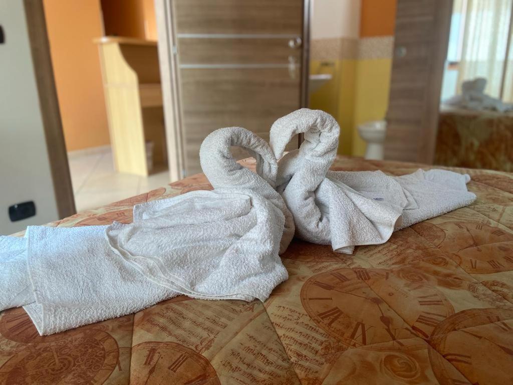 Hotel Mandanici :Borgo Marsalini Barcellona-Pozzo di Gotto Zewnętrze zdjęcie
